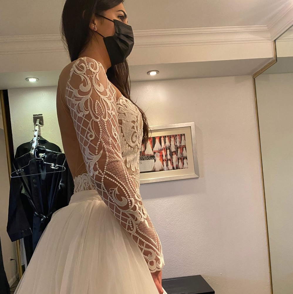 Wedding dress